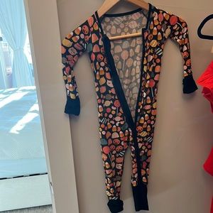 Gently used little sleepies Halloween 12-18 months zippered pajamas. Very soft!